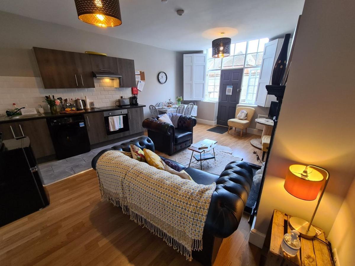 Coopers, Ground Floor Apartment With 2 Bedrooms And 2 Bathrooms Within A Georgian Listed Building Burton-upon-Trent Екстер'єр фото