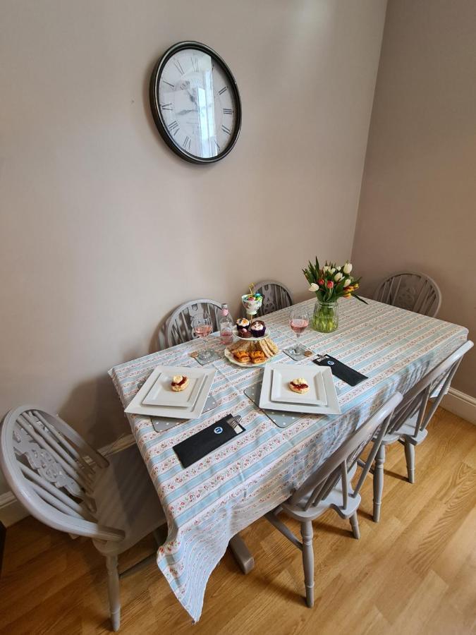 Coopers, Ground Floor Apartment With 2 Bedrooms And 2 Bathrooms Within A Georgian Listed Building Burton-upon-Trent Екстер'єр фото