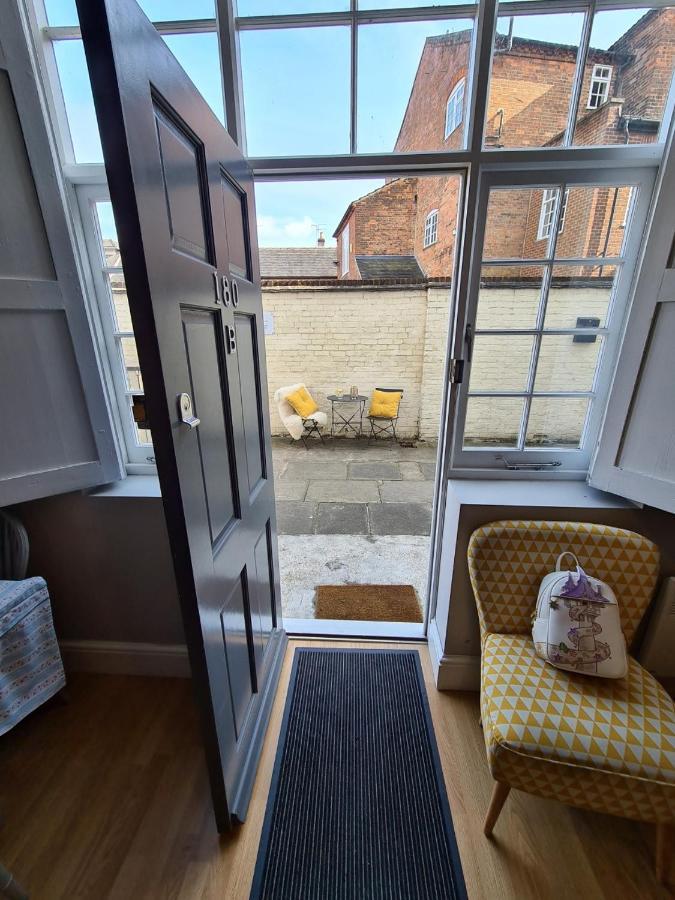 Coopers, Ground Floor Apartment With 2 Bedrooms And 2 Bathrooms Within A Georgian Listed Building Burton-upon-Trent Екстер'єр фото