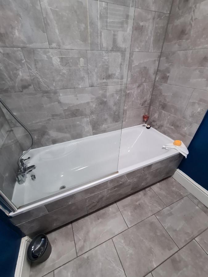 Coopers, Ground Floor Apartment With 2 Bedrooms And 2 Bathrooms Within A Georgian Listed Building Burton-upon-Trent Екстер'єр фото