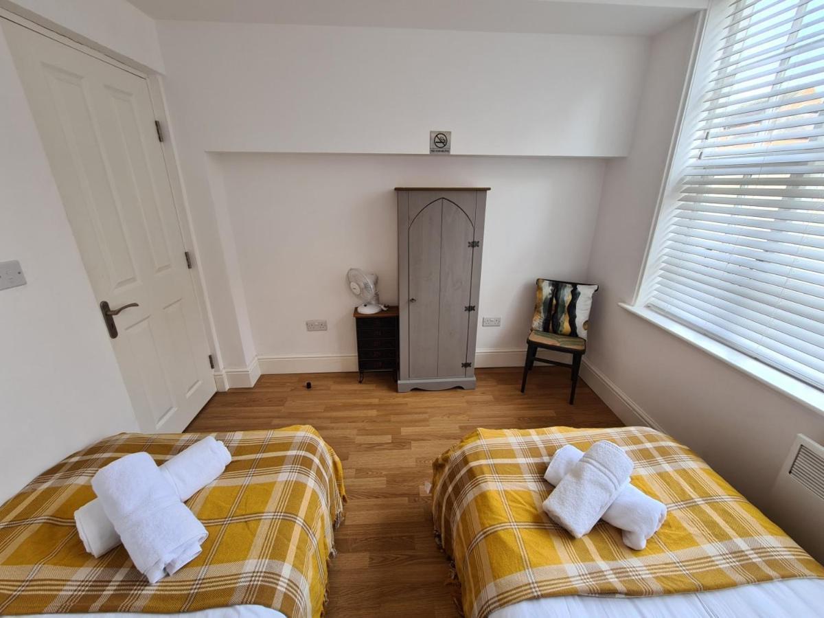 Coopers, Ground Floor Apartment With 2 Bedrooms And 2 Bathrooms Within A Georgian Listed Building Burton-upon-Trent Екстер'єр фото